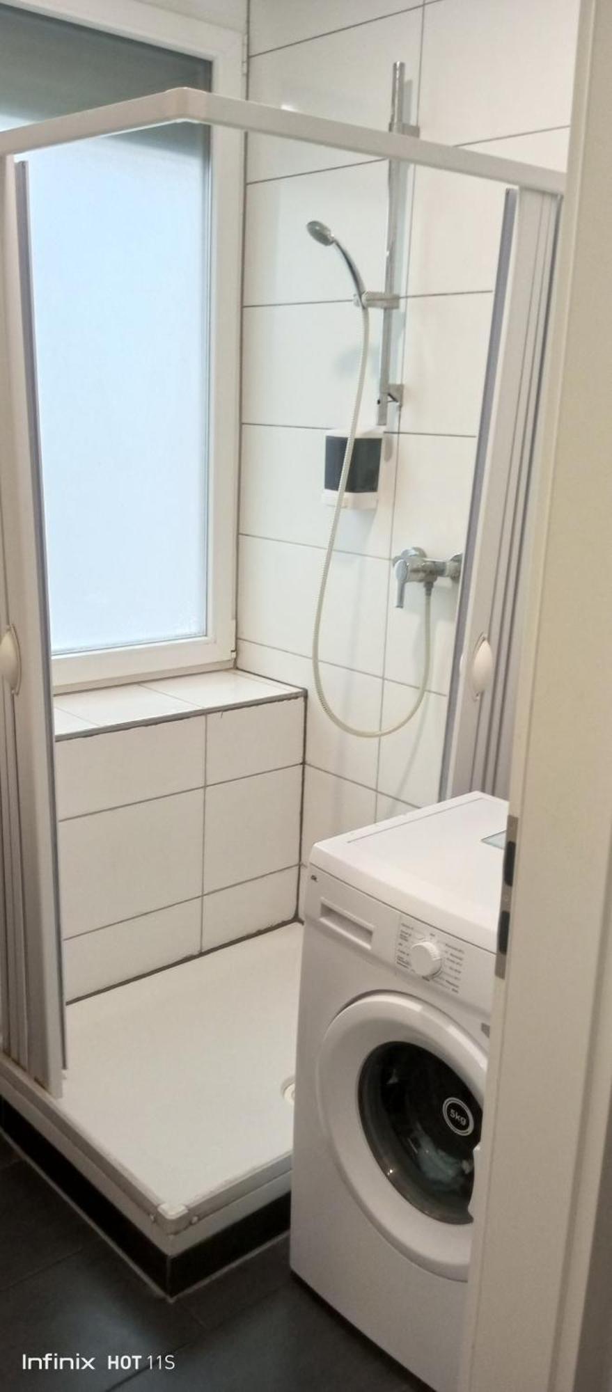 Gemuetliches Lisa Zimmer Mit Gemeinschaftskueche Heilbronn Zentrum ภายนอก รูปภาพ